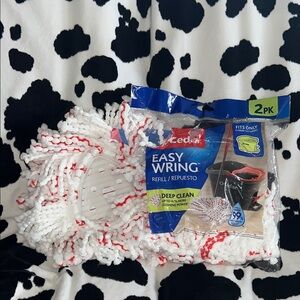 O-Cedar Easy Wring Mop Refill 2-Pack - White with Red Trim